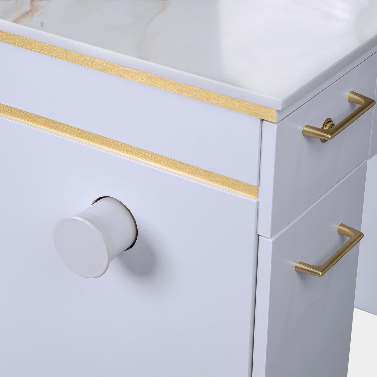 SP Nail Table w/Pipe 39"3/4